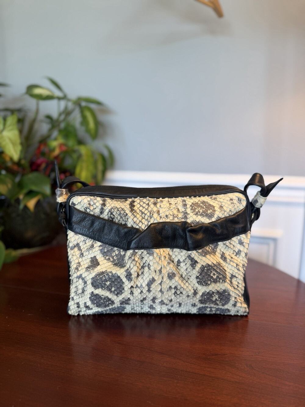 Charles Klein Vintage Anaconda Snakeskin & Black Leather HoBo Shoulder Bag~Italy